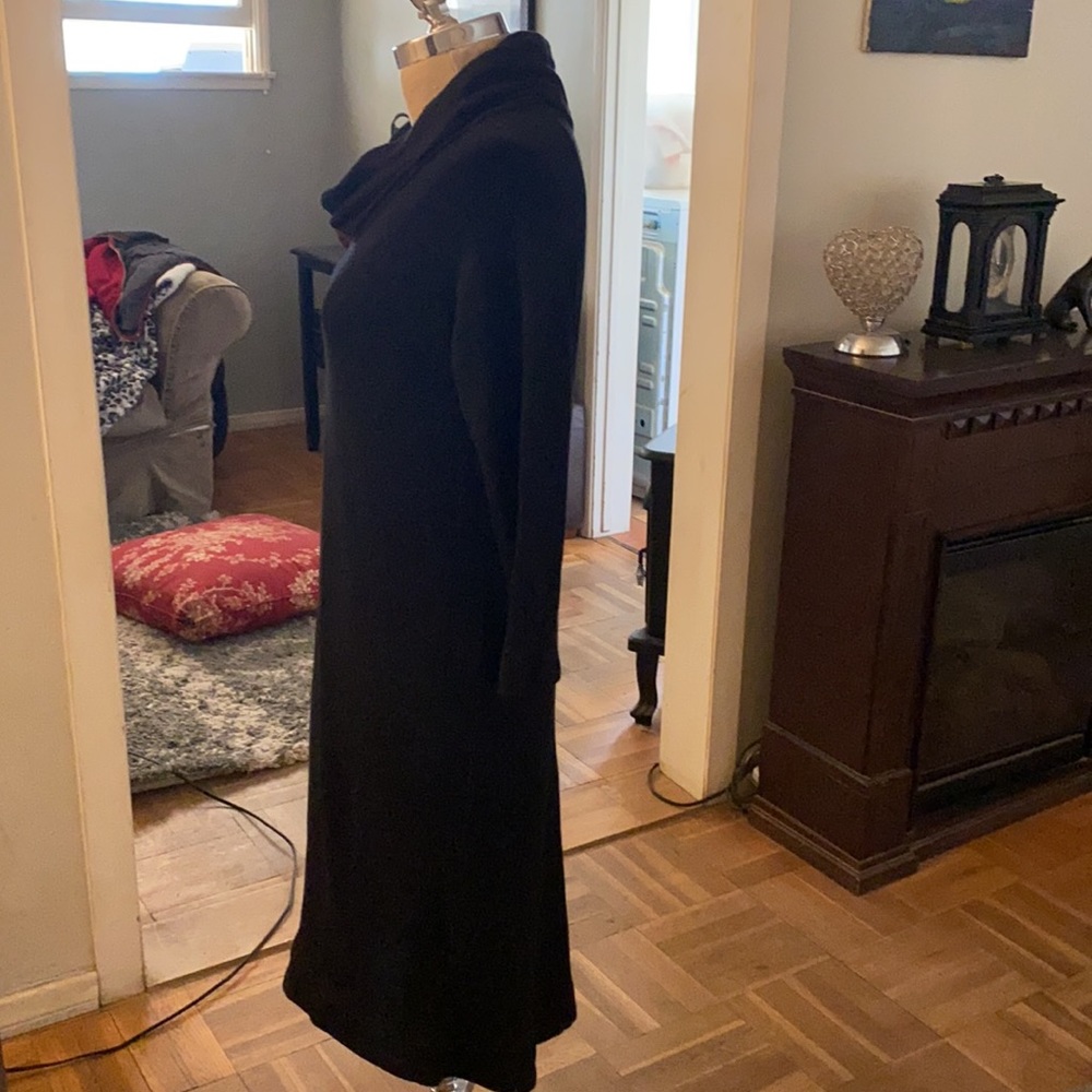 EVEREVE + Michael Stars from Neiman’s black jersey dress w/ hoodie. Made in USA - Picture 8 of 15